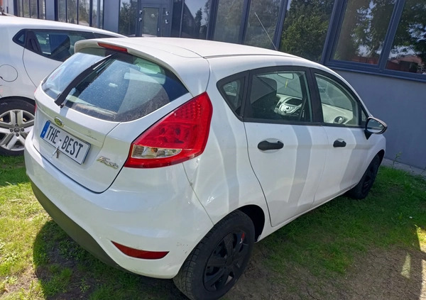 Ford Fiesta cena 12900 przebieg: 42809, rok produkcji 2012 z Kobyłka małe 29